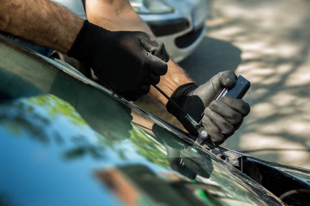 Auto Glass Repair Reseda CA Reliable Windshield Repair and Replacement with Valley Mobile Auto Glass